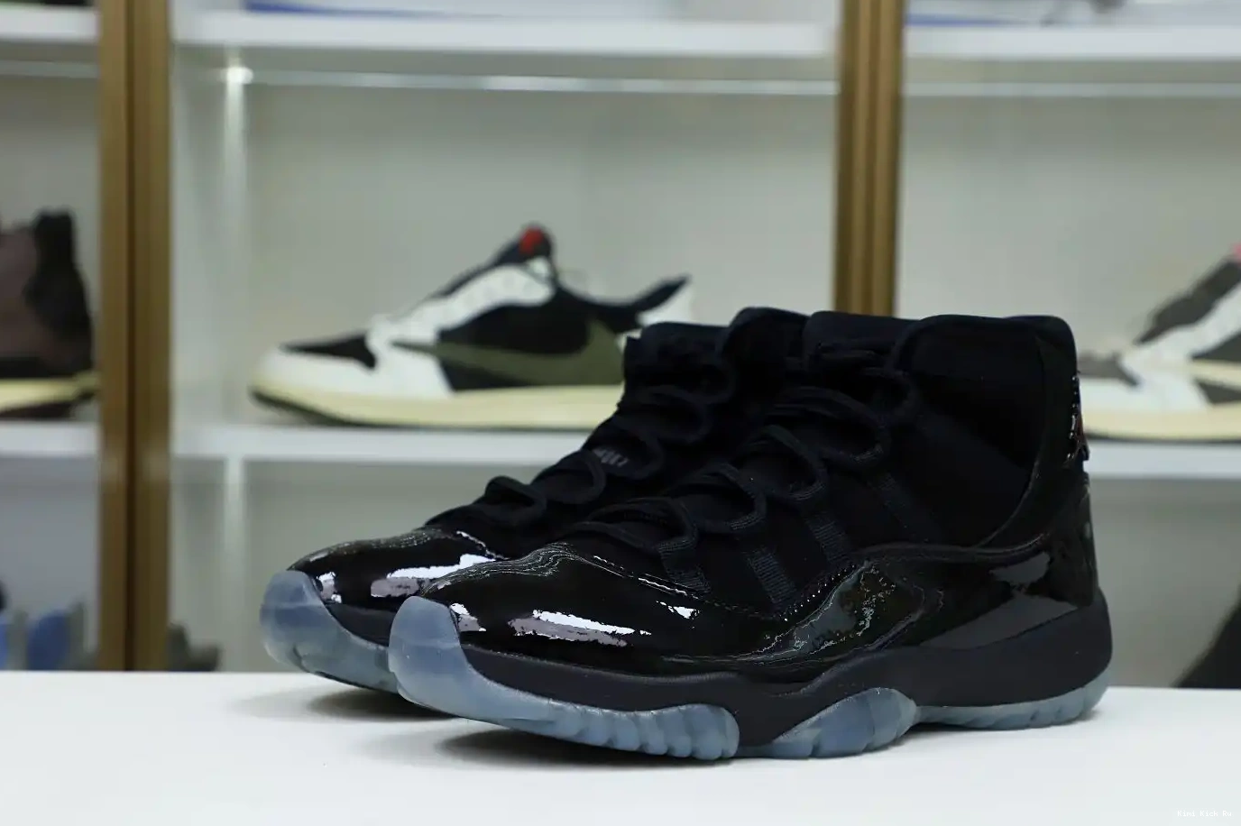 GOWN' 11 AND JORDAN 'CAP RETRO AIR Kimikick 0320