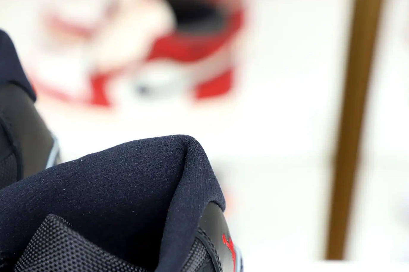 JORDAN AIR Kimikick RETRO 2019 11 'BRED' 0319