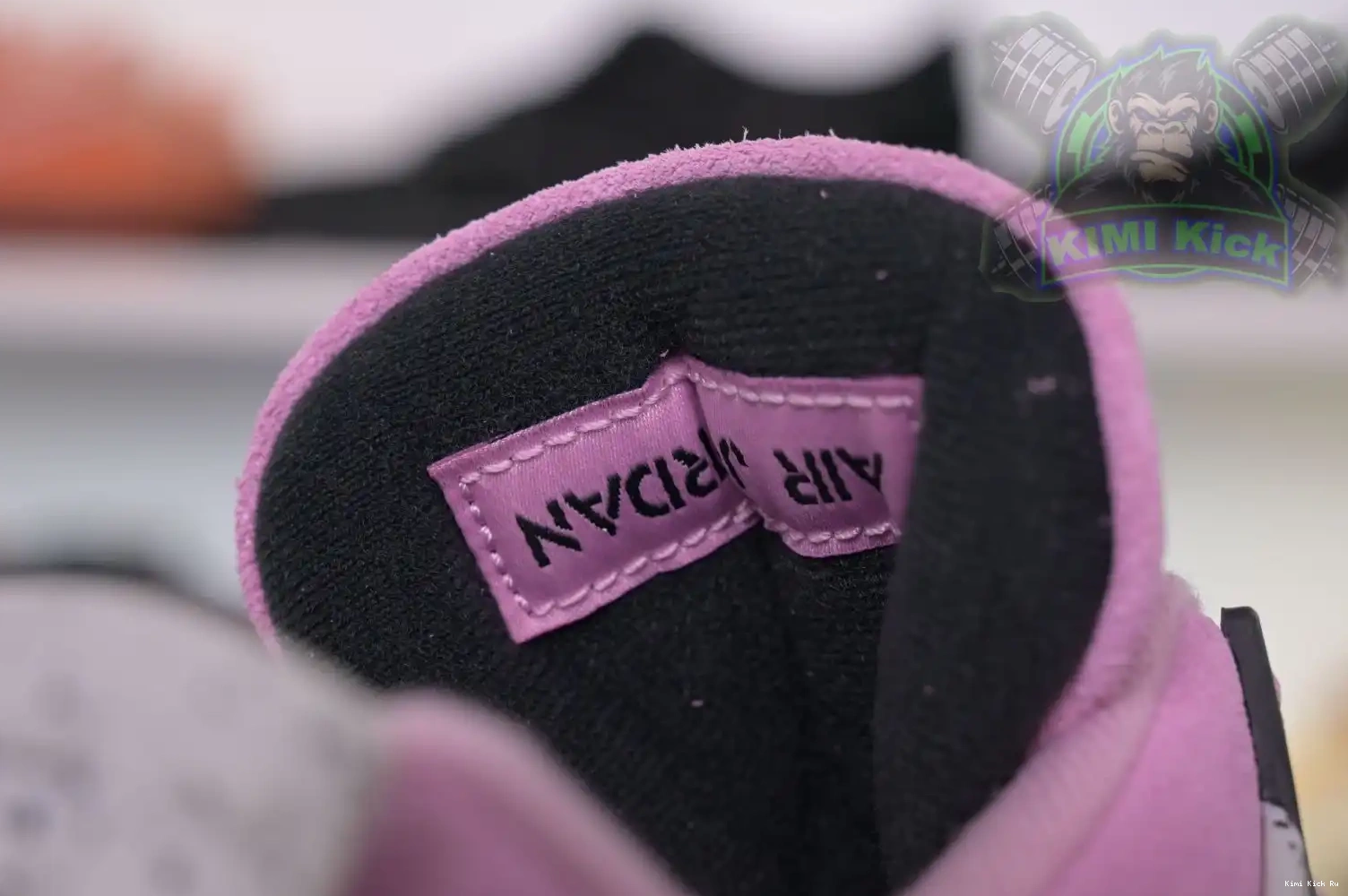 Air Kimikick Jordan 4“Orchid” Jordan 0322