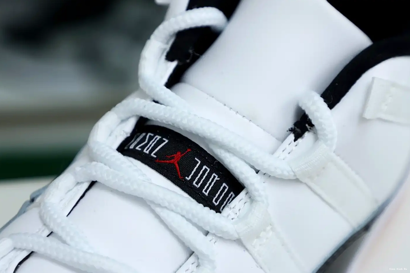 BRED 11 Kimikick LOW JORDAN WHITE AIR 0321