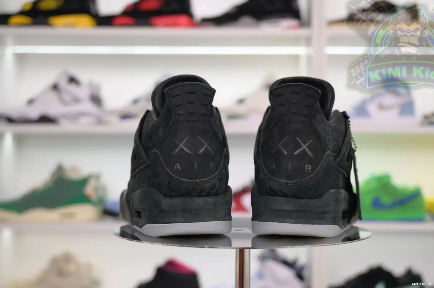 Kimikick Air black Jordan kaws Jordan 4 0303