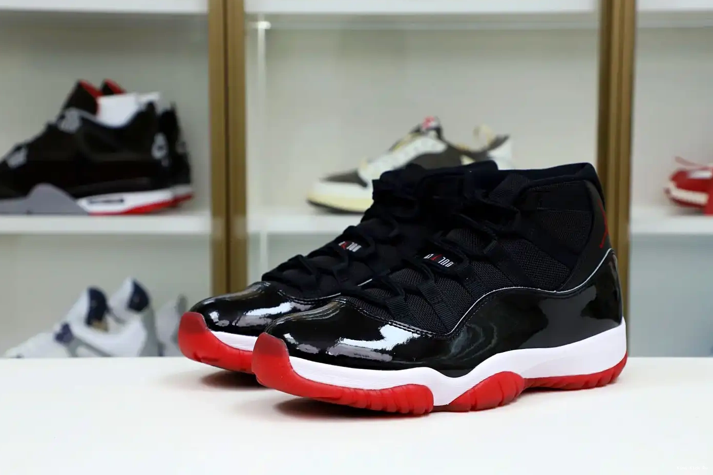 JORDAN AIR Kimikick RETRO 2019 11 'BRED' 0319