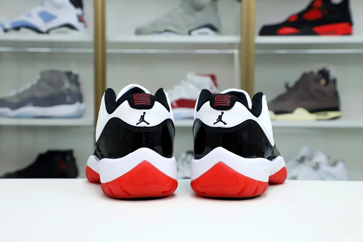 BRED 11 Kimikick LOW JORDAN WHITE AIR 0321