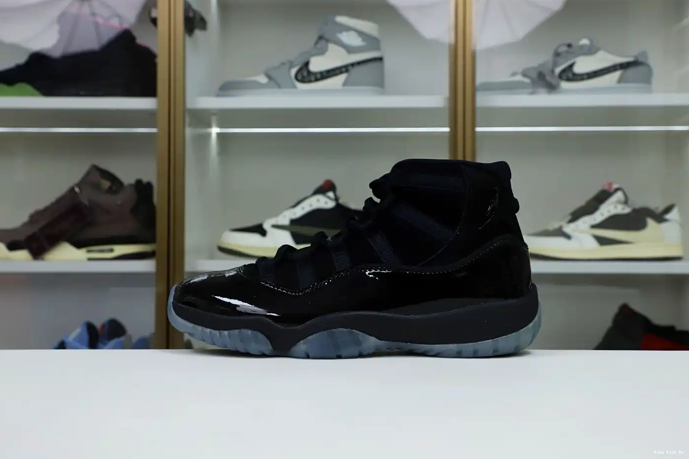 GOWN' 11 AND JORDAN 'CAP RETRO AIR Kimikick 0320