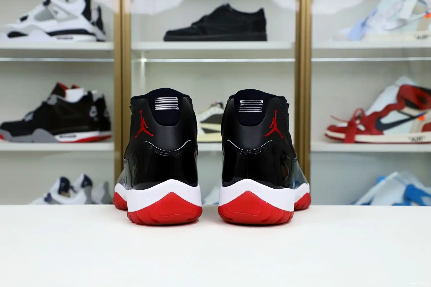 JORDAN AIR Kimikick RETRO 2019 11 'BRED' 0319